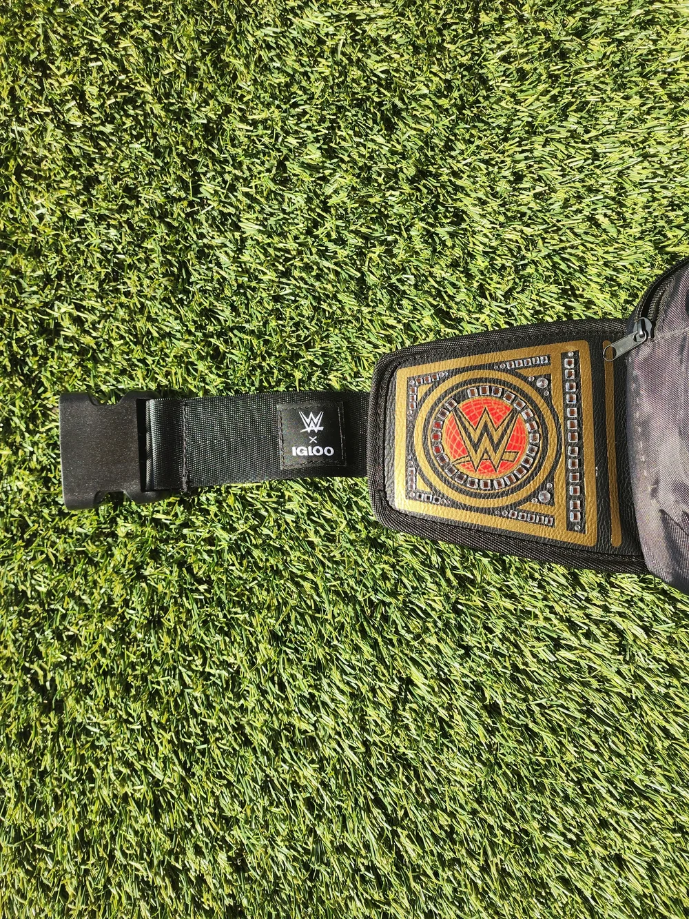 Igloo x WWE World Heavyweight Championship Belt Fanny Pack Insulated Cooler Bag